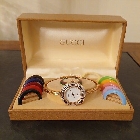 Gucci Vintage Bangle Watch w/ 12 Interchangeable Bezels - Picture 3 of 12